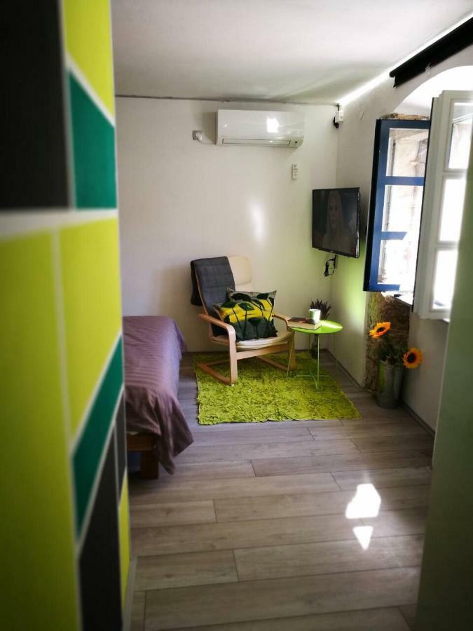 Cres Art Studio Lime Apartment Eksteriør bilde